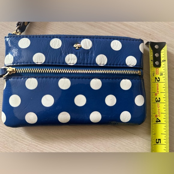 KATE SPADE 100% Cow Leather Blue w/ White Polka Dot Wristlet Wallet - Picture 9 of 9